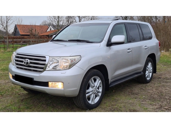 Land Cruiser