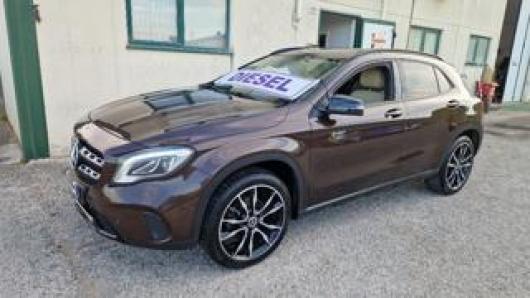usato MERCEDES GLA 180