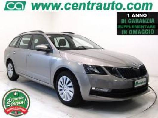 usato SKODA Octavia