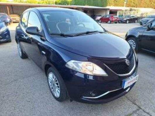 usato LANCIA Ypsilon