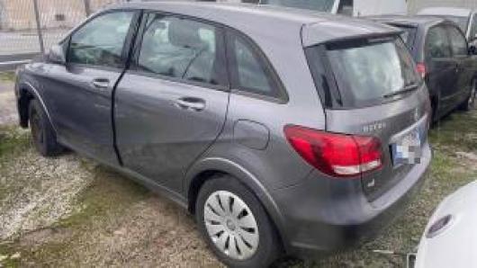 usato MERCEDES B 200