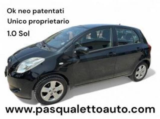 usato TOYOTA Yaris