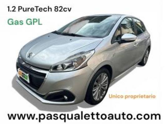 usato PEUGEOT 208