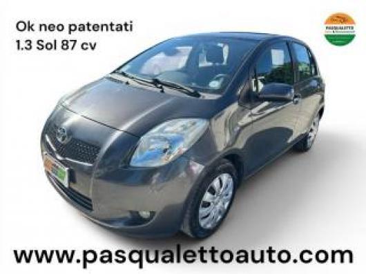 usato TOYOTA Yaris