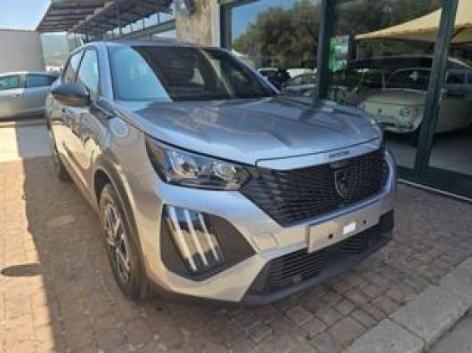 nuovo PEUGEOT 2008