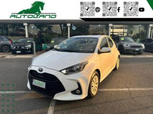 usato TOYOTA Yaris