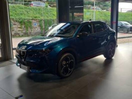nuovo ALFA ROMEO Junior