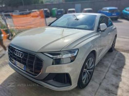 usato AUDI Q8