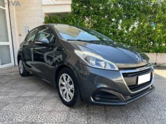 usato PEUGEOT 208