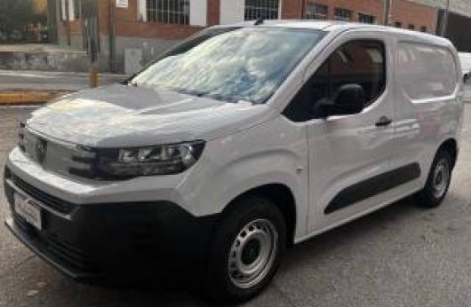 Km 0 PEUGEOT Partner