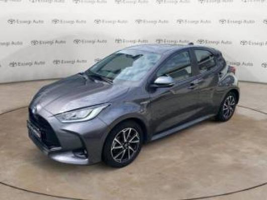 usato TOYOTA Yaris