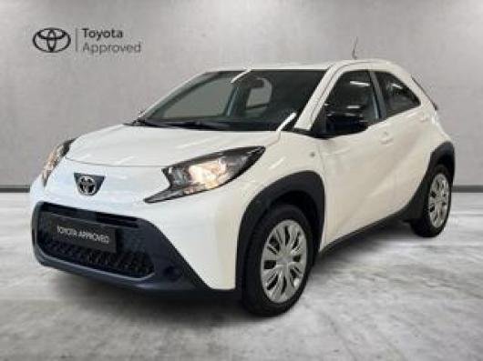 usato TOYOTA Aygo X