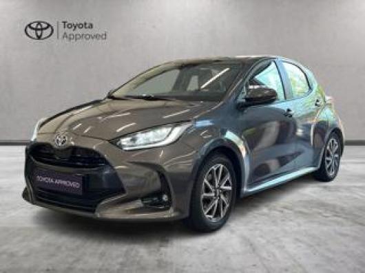 usato TOYOTA Yaris
