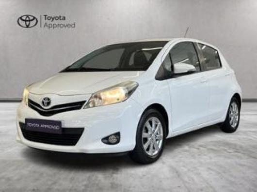 usato TOYOTA Yaris