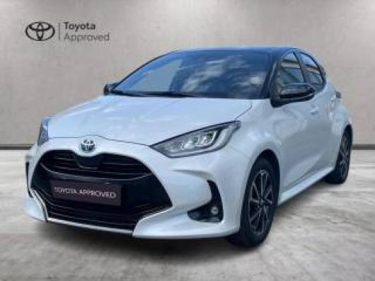 usato TOYOTA Yaris