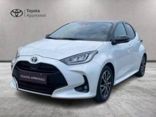 usato TOYOTA Yaris