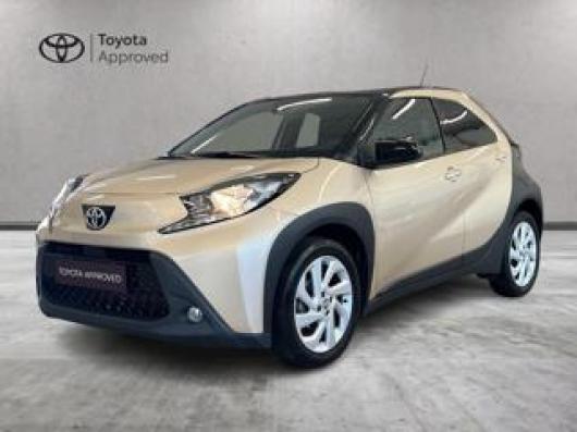 usato TOYOTA Aygo X