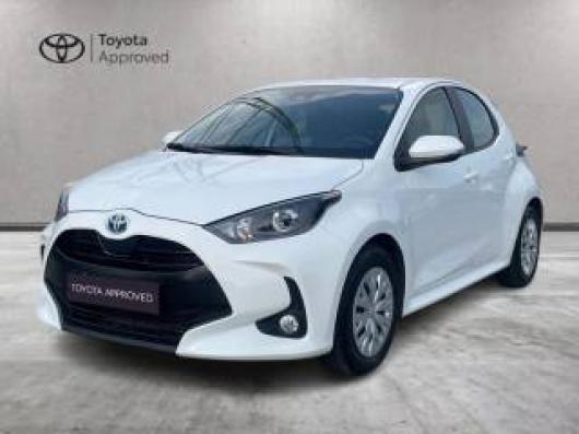 usato TOYOTA Yaris