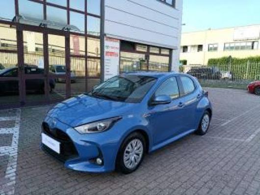usato TOYOTA Yaris