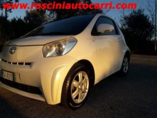 usato TOYOTA iQ