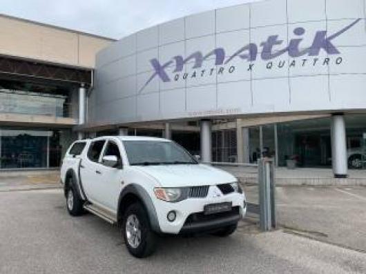 usato MITSUBISHI L200