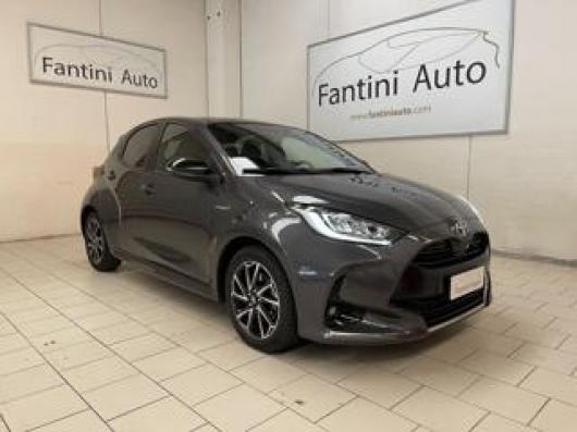 usato TOYOTA Yaris