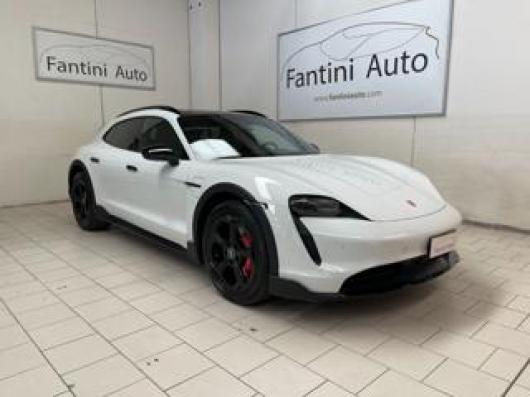 usato PORSCHE Taycan