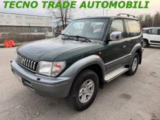 usato TOYOTA Land Cruiser