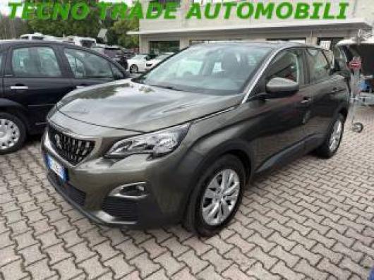 usato PEUGEOT 3008