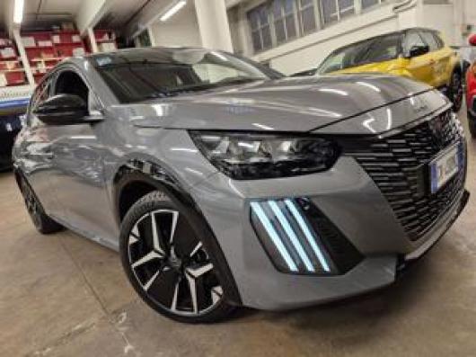 usato PEUGEOT 208