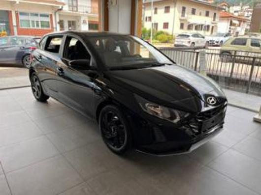i20