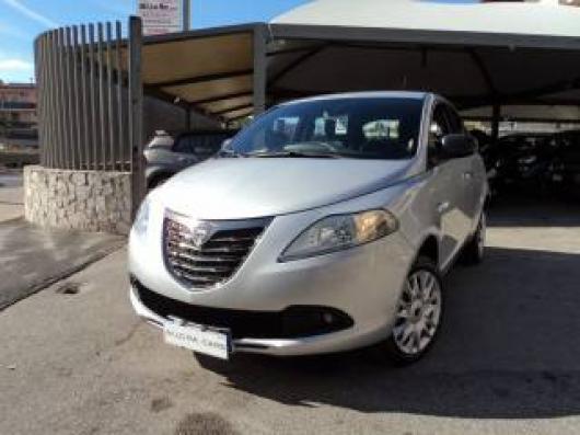 usato LANCIA Ypsilon