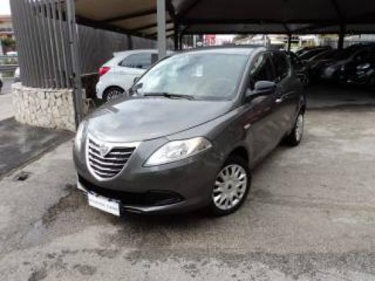 usato LANCIA Ypsilon