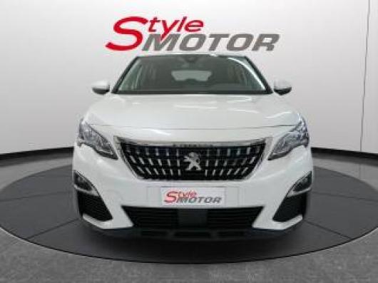 usato PEUGEOT 3008