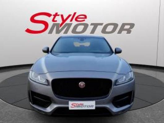 usato JAGUAR F Pace