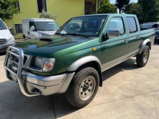 usato NISSAN Navara