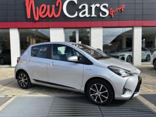usato TOYOTA Yaris