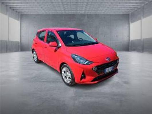 i10