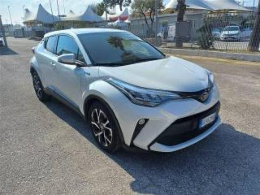 usato TOYOTA C HR