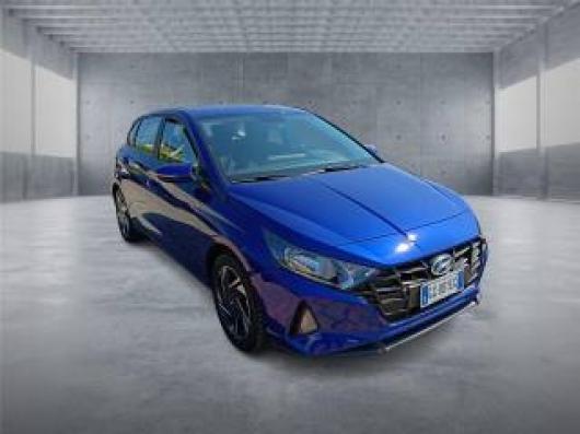 i20