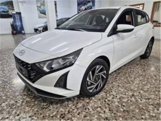 i20