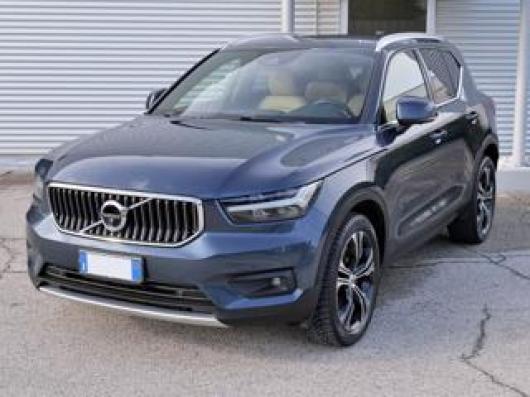 usato VOLVO XC40