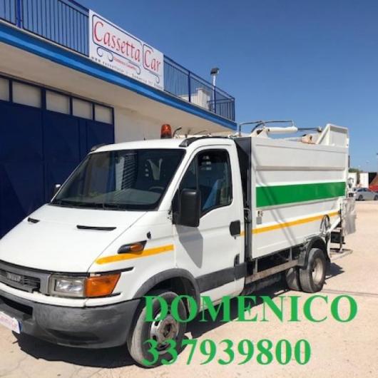 usato IVECO DAILY 50C COMPATTATORE RIFIUTI