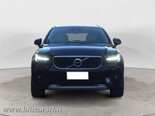 usato VOLVO XC40