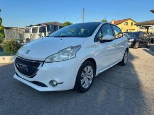 usato PEUGEOT 208
