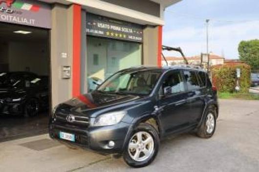 usato TOYOTA RAV 4