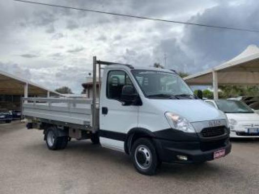 usato IVECO Daily