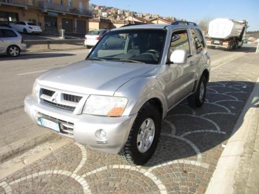 usato MITSUBISHI Pajero