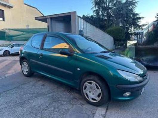 usato PEUGEOT 206