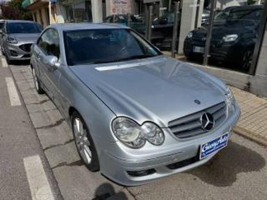 usato MERCEDES CLK 220